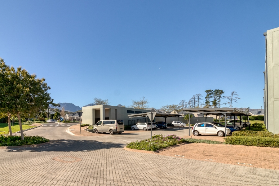 2 Bedroom Property for Sale in Somerset Lakes Western Cape